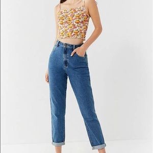 UO Wrangler high waist taper denim jeans 28